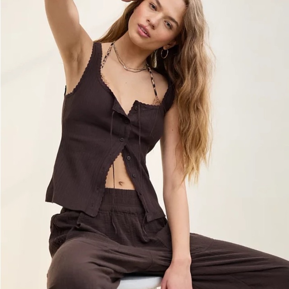 Aerie Sneak Peek Tank